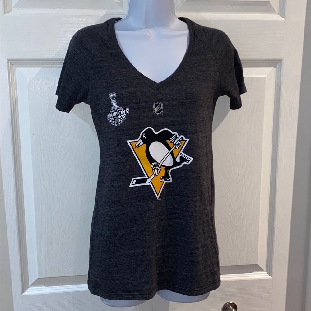 NHL Pittsburgh Penguins Ladies T-Shirt Size Small 2016 Stanley Cup Murray #30